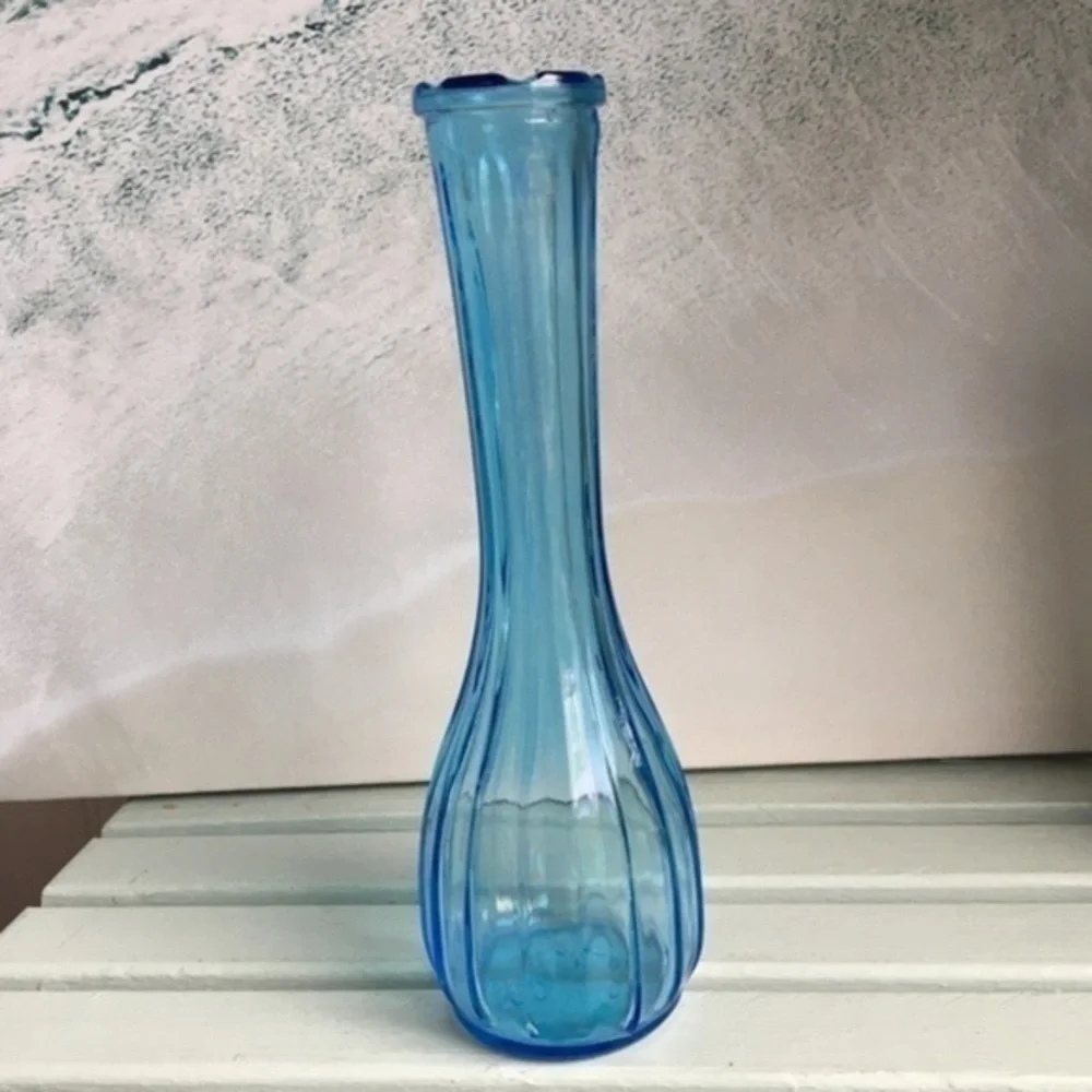 Vintage CLGCO Light Blue Indiana Glass Bud Base - Picture 7 of 7